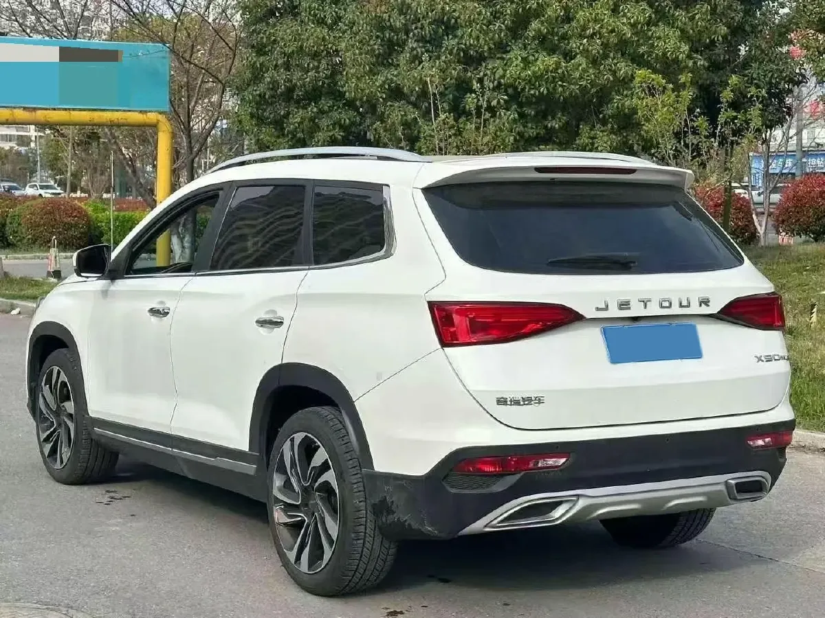 2019 Jetour X90 1.5T 147HP L4 6MT,autocango,china used car exporter,china ev exporter,chinese used car exporter,chinese used ev exporter