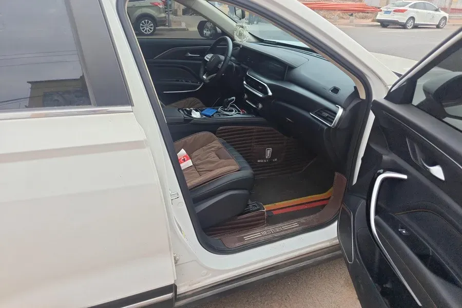 2021 Bestune T77 1.5T 169HP L4 7DCT,autocango,china used car exporter,china ev exporter,chinese used car exporter,chinese used ev exporter