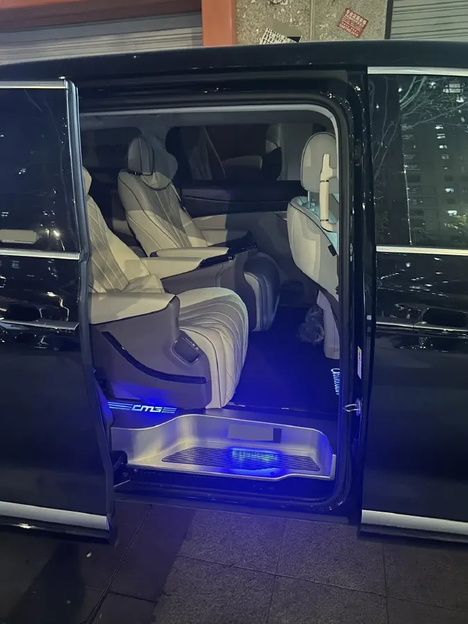 2022 Denza D9 1.5T 139HP L4 E-CVT PHEV 40.06KWH,autocango,china used car exporter,china ev exporter,chinese used car exporter,chinese used ev exporter