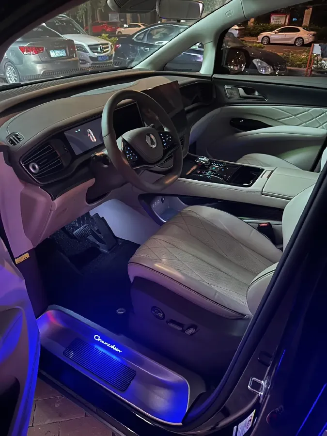 2022 Denza D9 1.5T 139HP L4 E-CVT PHEV 40.06KWH,autocango,china used car exporter,china ev exporter,chinese used car exporter,chinese used ev exporter