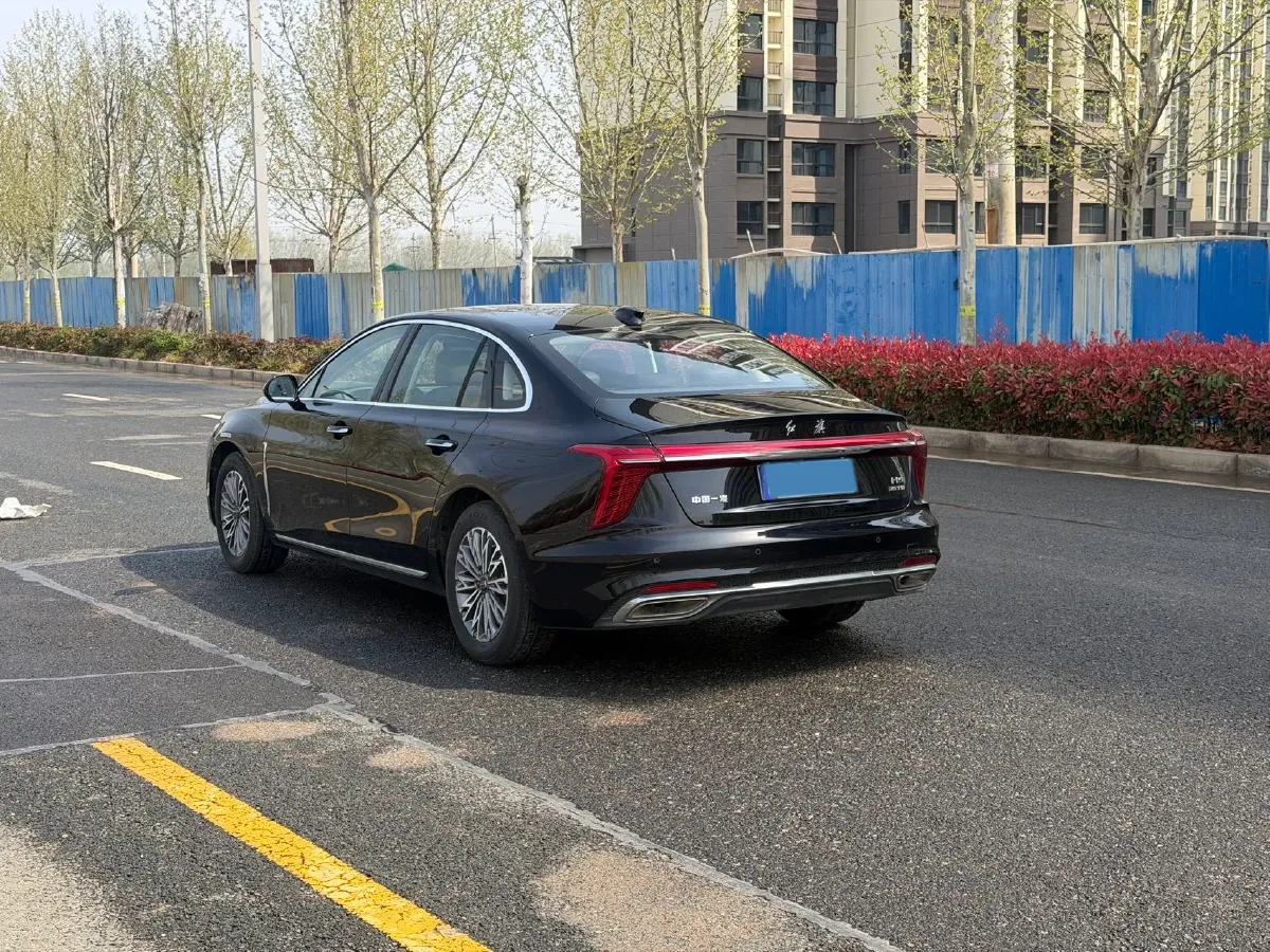 2024 HongQi H5 1.5T 169HP L4 7DCT,autocango,china used car exporter,china ev exporter,chinese used car exporter,chinese used ev exporter