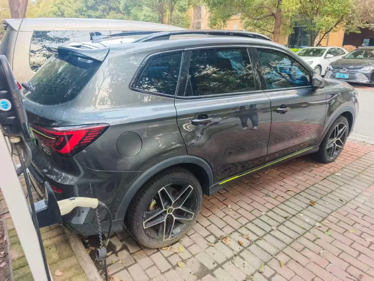 2021 Roewe RX5 1.5T 169HP L4 AMT PHEV 11.1KWH,autocango,china used car exporter,china ev exporter,chinese used car exporter,chinese used ev exporter