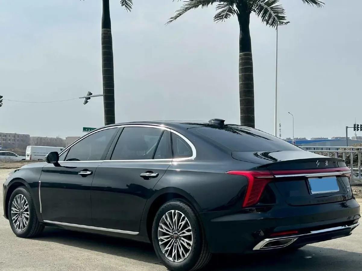 2023 HongQi H5 2.0T 224HP L4 8AT,autocango,china used car exporter,china ev exporter,chinese used car exporter,chinese used ev exporter