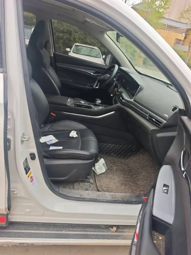 2021 ChangAn CS75 Plus 1.5T 178HP L4 6AT,autocango,china used car exporter,china ev exporter,chinese used car exporter,chinese used ev exporter