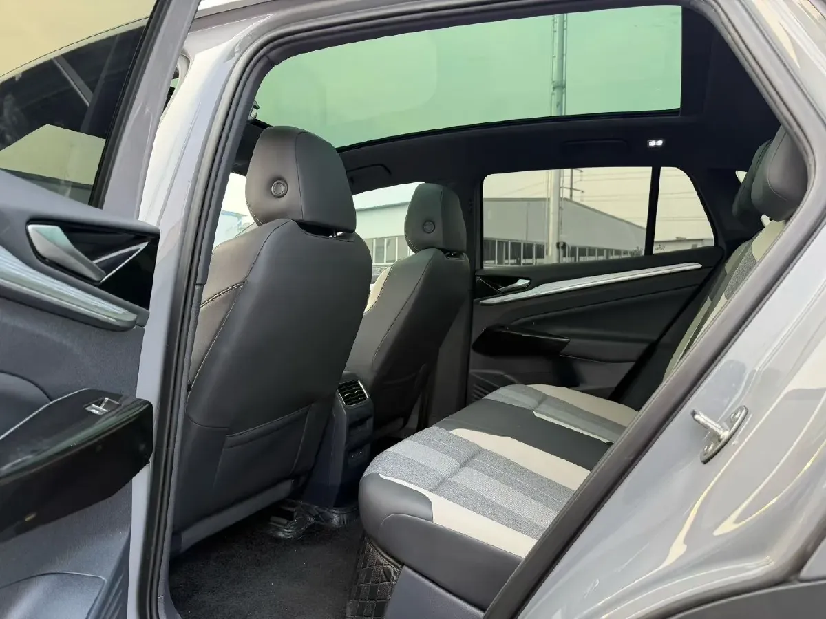 2024 Volkswagen ID.4 Crozz BEV 55.7KWH,autocango,china used car exporter,china ev exporter,chinese used car exporter,chinese used ev exporter