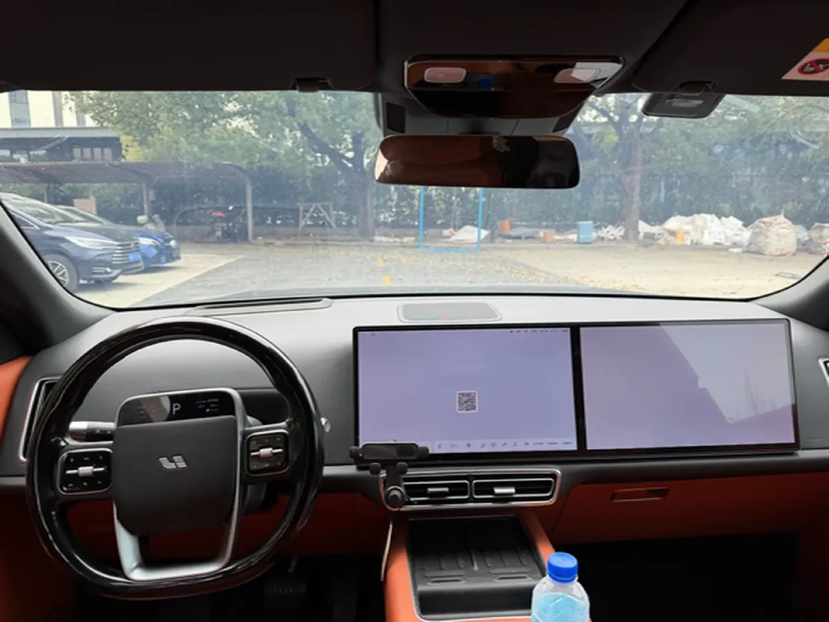 2023 Li L7 Range Extended 154HP REEV 40.9KWH,autocango,china used car exporter,china ev exporter,chinese used car exporter,chinese used ev exporter