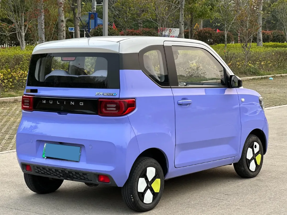 2022 WuLing HongGuang MINI EV BEV 13.9KWH,autocango,china used car exporter,china ev exporter,chinese used car exporter,chinese used ev exporter