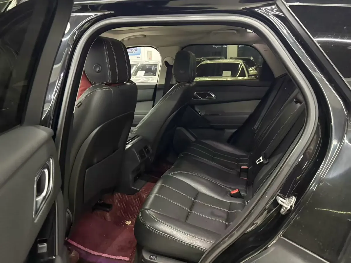 2018 Land Rover Discovery 2.0T 300HP L4 8AT,autocango,china used car exporter,china ev exporter,chinese used car exporter,chinese used ev exporter