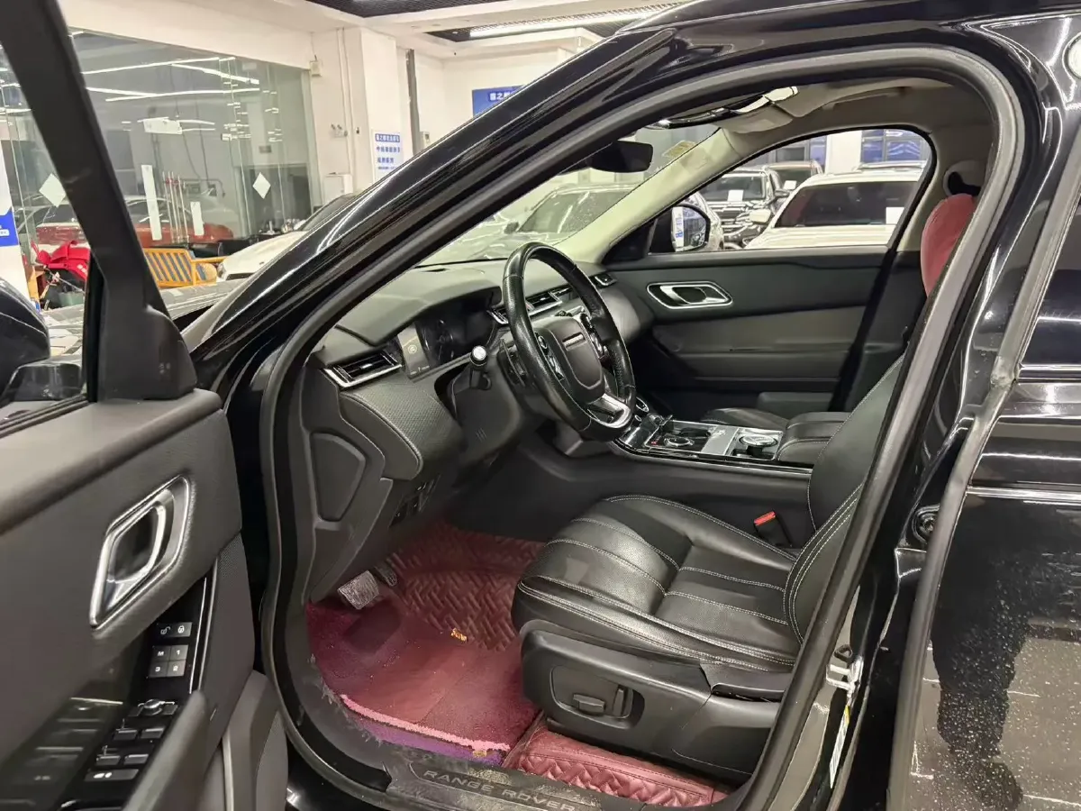 2018 Land Rover Discovery 2.0T 300HP L4 8AT,autocango,china used car exporter,china ev exporter,chinese used car exporter,chinese used ev exporter