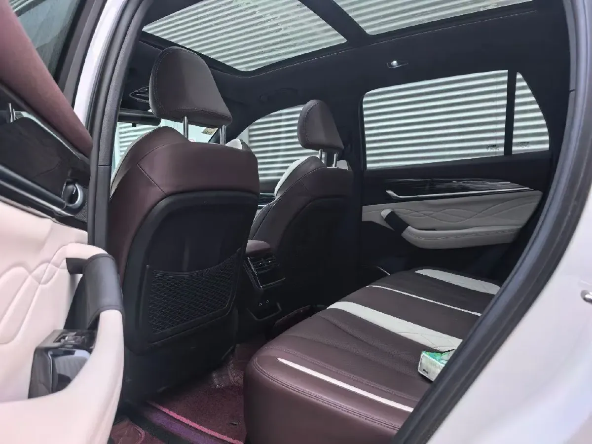 2021 Geely Monjaro 2.0T 218HP L4 7DCT,autocango,china used car exporter,china ev exporter,chinese used car exporter,chinese used ev exporter