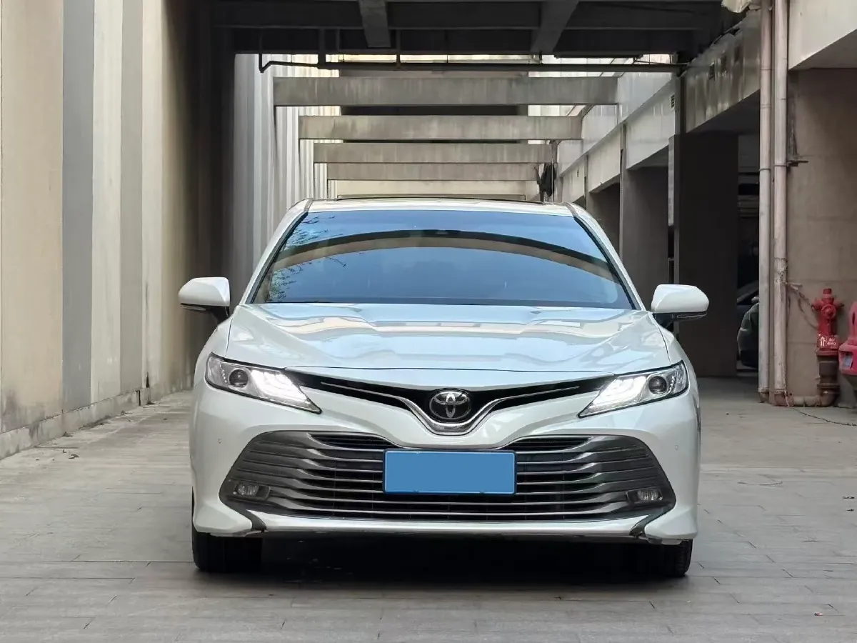 2019 Toyota Camry 2.0L 178HP L4 CVT,autocango,china used car exporter,china ev exporter,chinese used car exporter,chinese used ev exporter