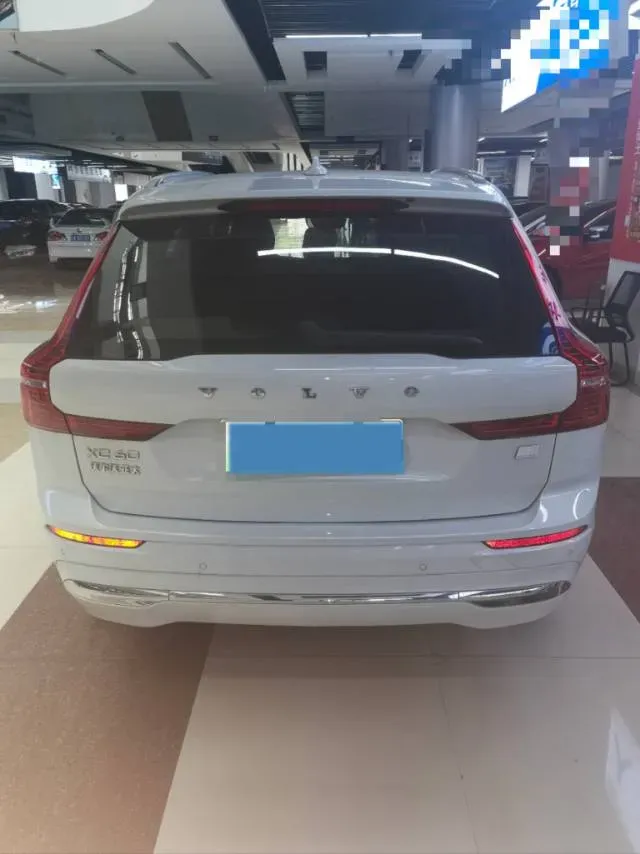 2024 Volvo XC60 PHEV 2.0T 310HP L4 8AT PHEV 18.8KWH,autocango,china used car exporter,china ev exporter,chinese used car exporter,chinese used ev exporter