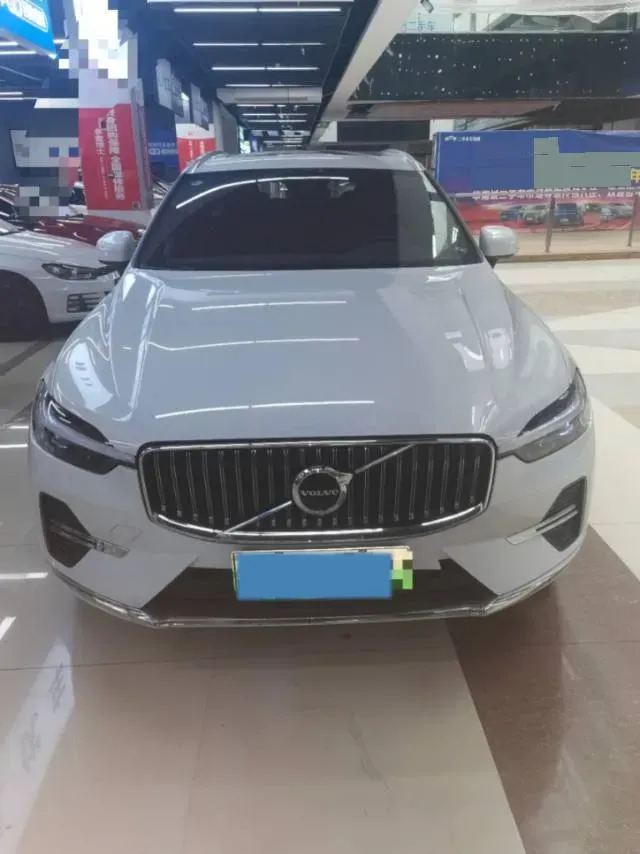 2024 Volvo XC60 PHEV 2.0T 310HP L4 8AT PHEV 18.8KWH,autocango,china used car exporter,china ev exporter,chinese used car exporter,chinese used ev exporter