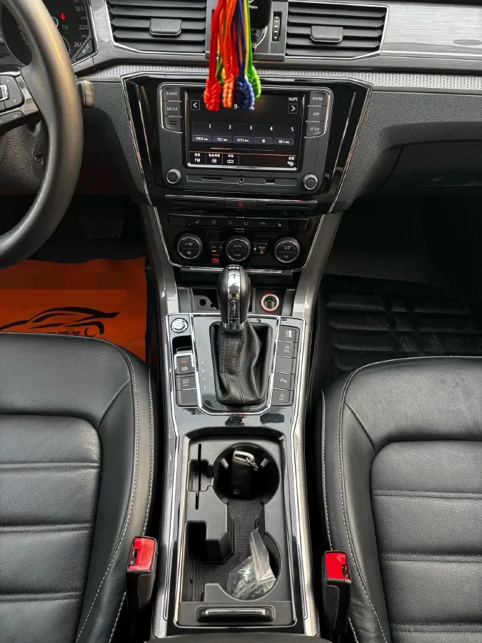 2016 Volkswagen Passat 1.8T 180HP L4 7DCT,autocango,china used car exporter,china ev exporter,chinese used car exporter,chinese used ev exporter