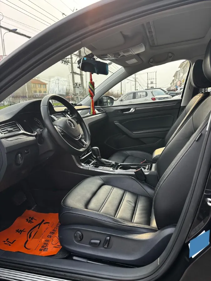 2016 Volkswagen Passat 1.8T 180HP L4 7DCT,autocango,china used car exporter,china ev exporter,chinese used car exporter,chinese used ev exporter