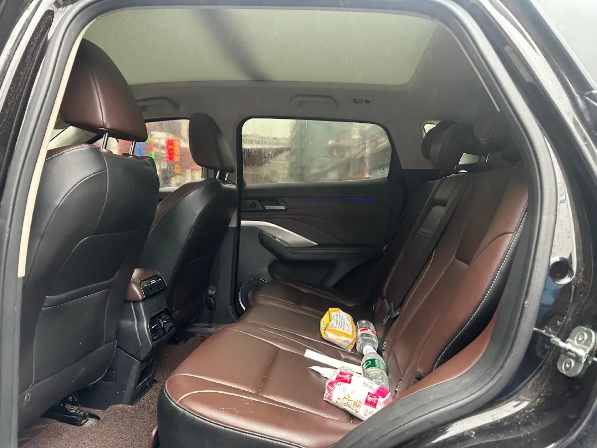 2018 WEY VV6 2.0T 197HP L4 7DCT,autocango,china used car exporter,china ev exporter,chinese used car exporter,chinese used ev exporter