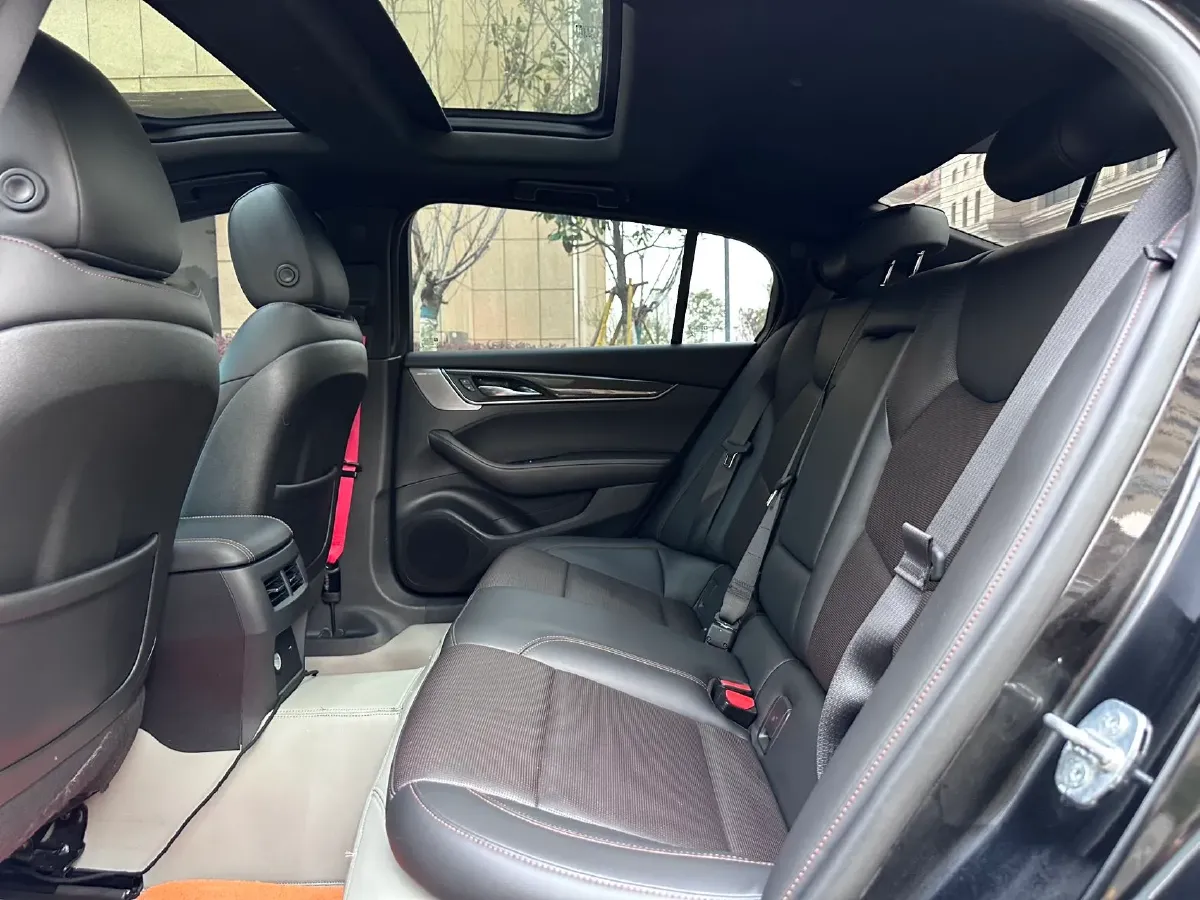 2021 Cadillac CT5 2.0T 237HP L4 10AT,autocango,china used car exporter,china ev exporter,chinese used car exporter,chinese used ev exporter