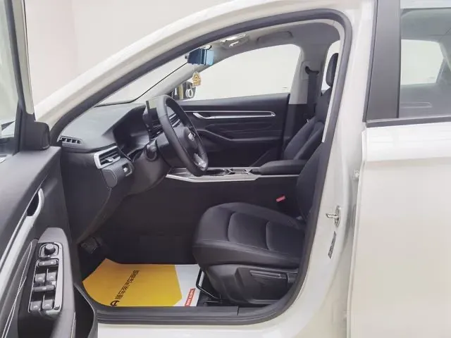 2025 Geely Emgrand 1.5L 127HP L4 CVT,autocango,china used car exporter,china ev exporter,chinese used car exporter,chinese used ev exporter