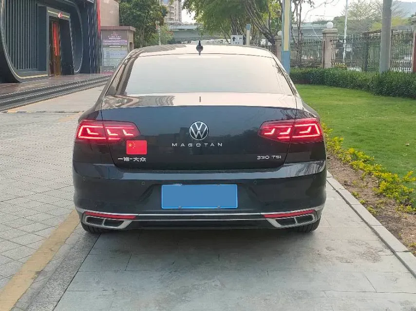 2024 Volkswagen Magotan 2.0T 186HP L4 7DCT,autocango,china used car exporter,china ev exporter,chinese used car exporter,chinese used ev exporter