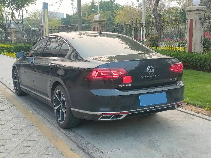 2024 Volkswagen Magotan 2.0T 186HP L4 7DCT,autocango,china used car exporter,china ev exporter,chinese used car exporter,chinese used ev exporter