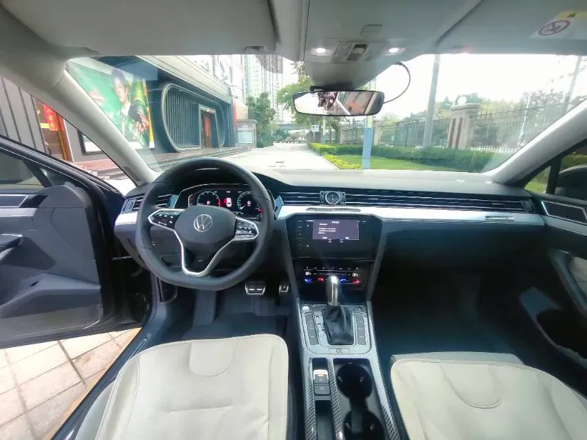 2024 Volkswagen Magotan 2.0T 186HP L4 7DCT,autocango,china used car exporter,china ev exporter,chinese used car exporter,chinese used ev exporter