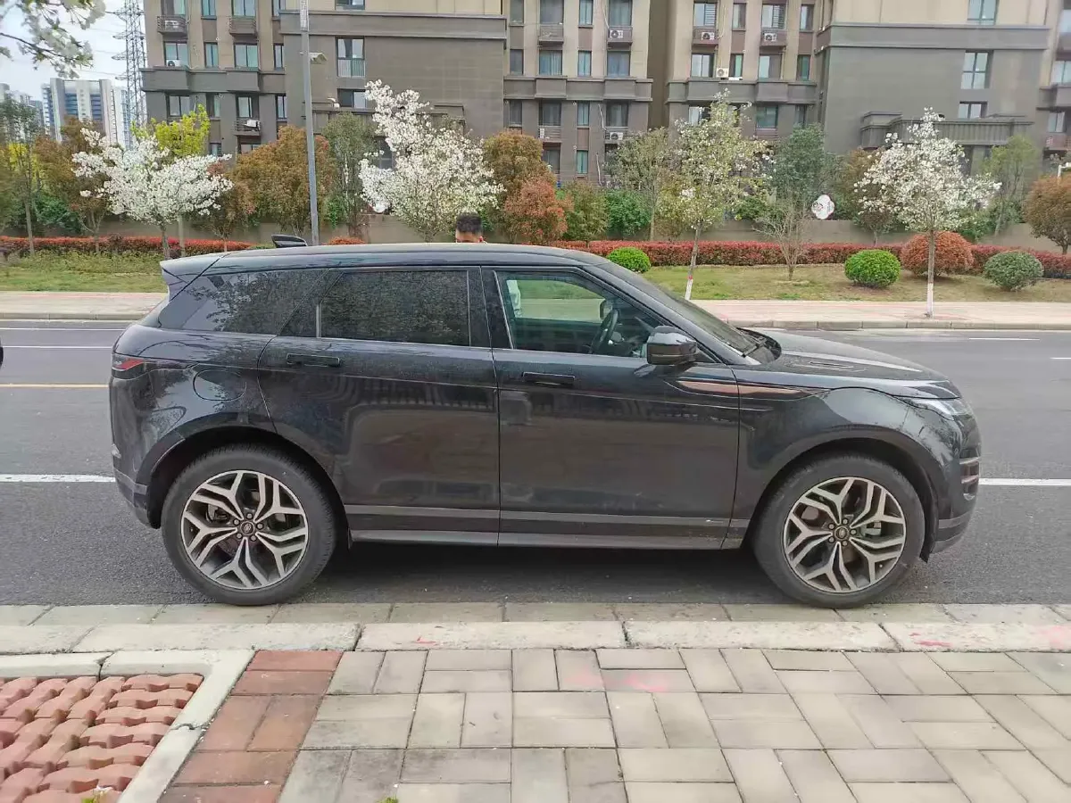 2020 Land Rover Range Rover Evoque 2.0T 249HP L4 9AT,autocango,china used car exporter,china ev exporter,chinese used car exporter,chinese used ev exporter