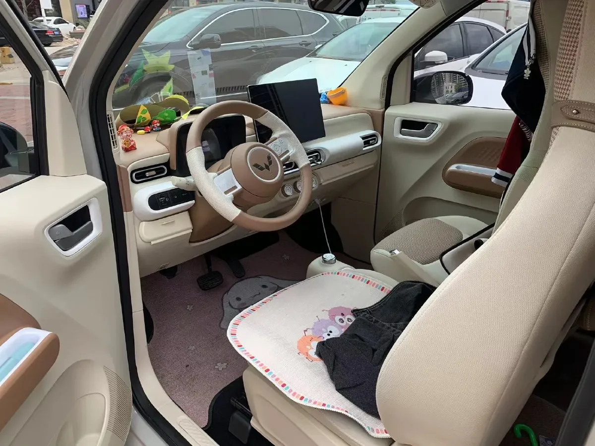 2024 WuLing HongGuang MINI EV BEV 17.3KWH,autocango,china used car exporter,china ev exporter,chinese used car exporter,chinese used ev exporter