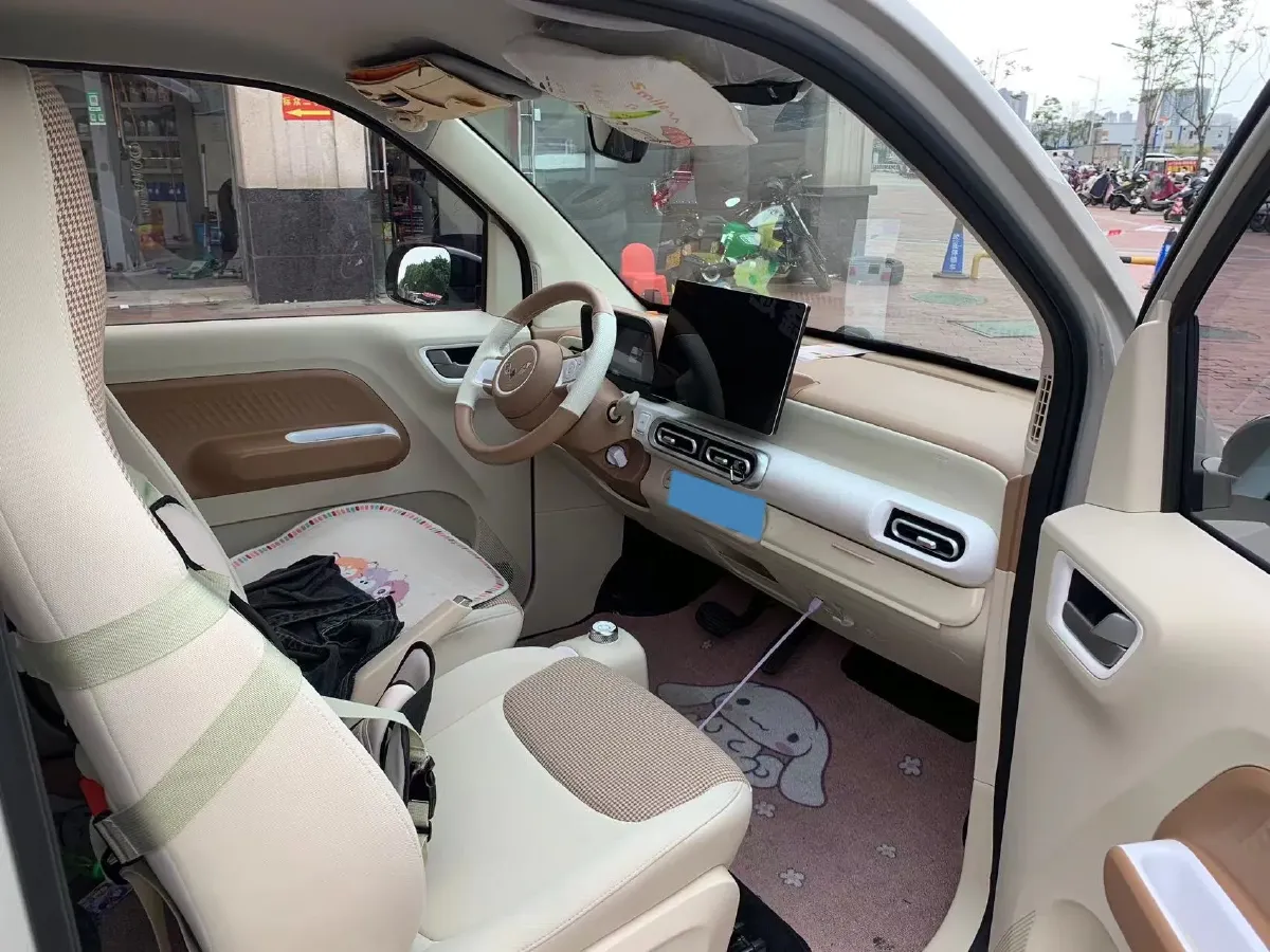 2024 WuLing HongGuang MINI EV BEV 17.3KWH,autocango,china used car exporter,china ev exporter,chinese used car exporter,chinese used ev exporter