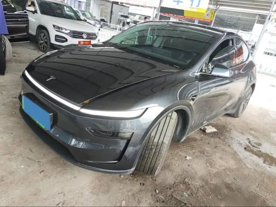 2025 Tesla Model Y BEV 62.5KWH,autocango,china used car exporter,china ev exporter,chinese used car exporter,chinese used ev exporter