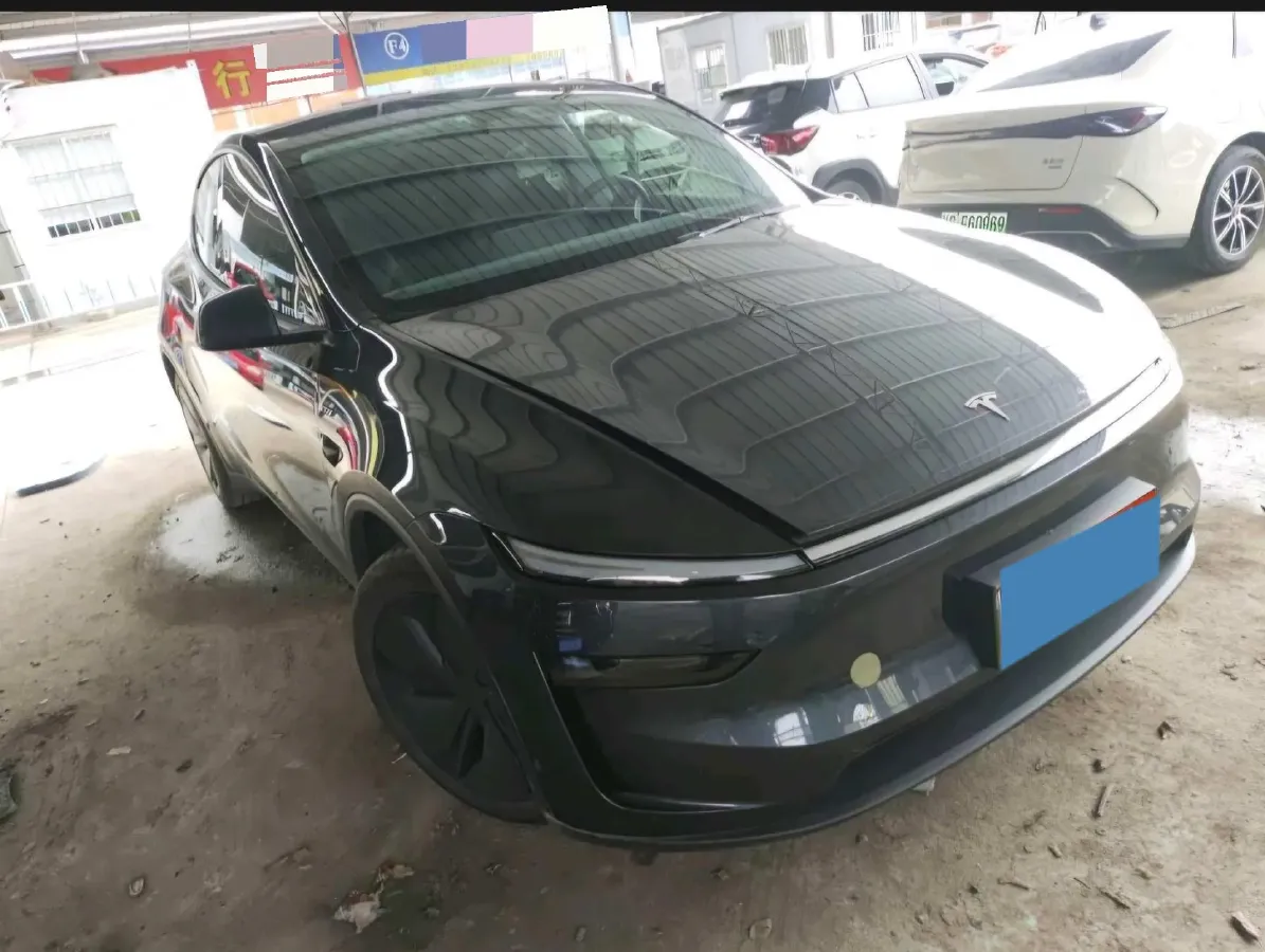 2025 Tesla Model Y BEV 62.5KWH,autocango,china used car exporter,china ev exporter,chinese used car exporter,chinese used ev exporter