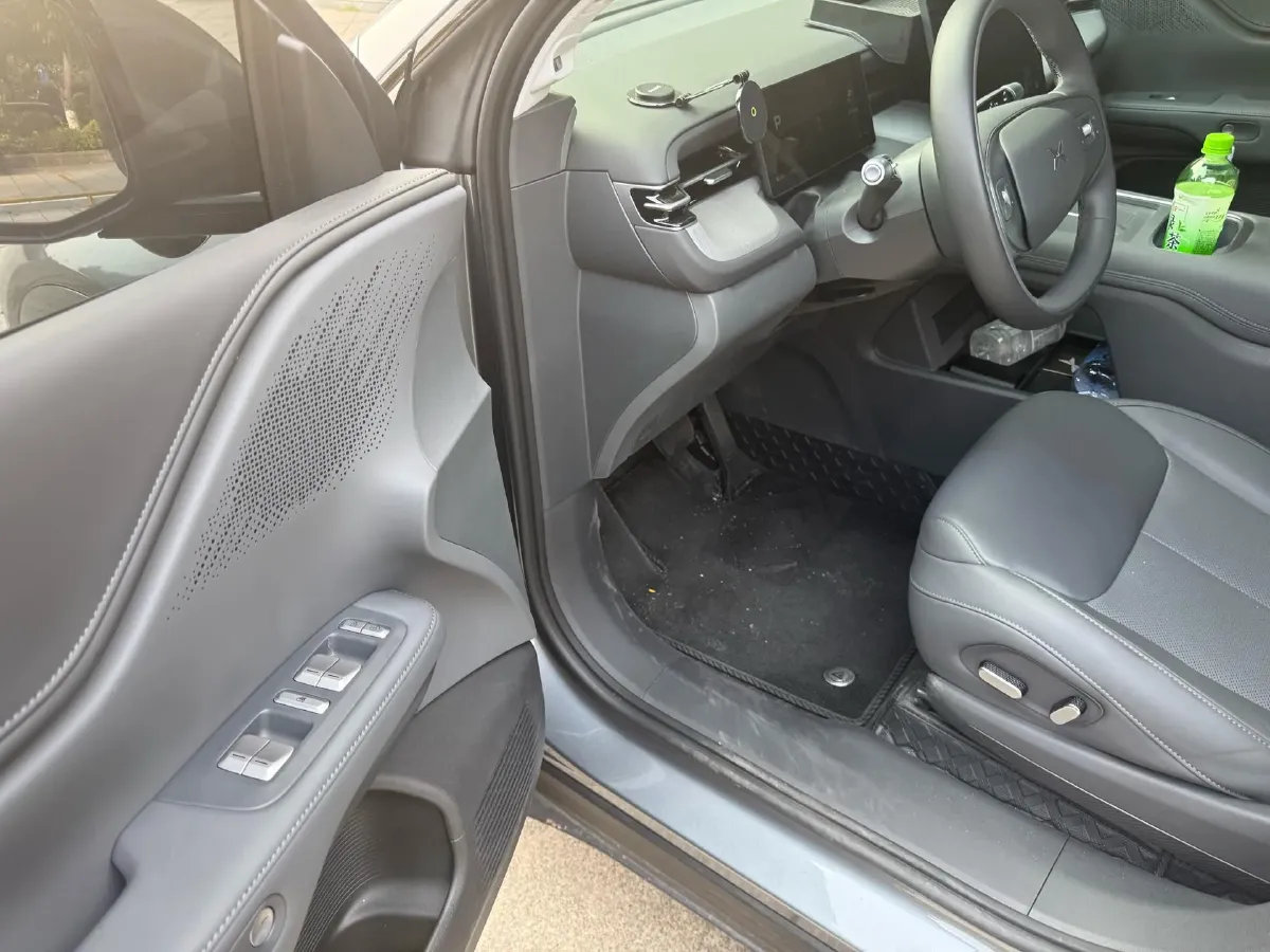 2025 Xpeng G6 BEV 68.5KWH,autocango,china used car exporter,china ev exporter,chinese used car exporter,chinese used ev exporter