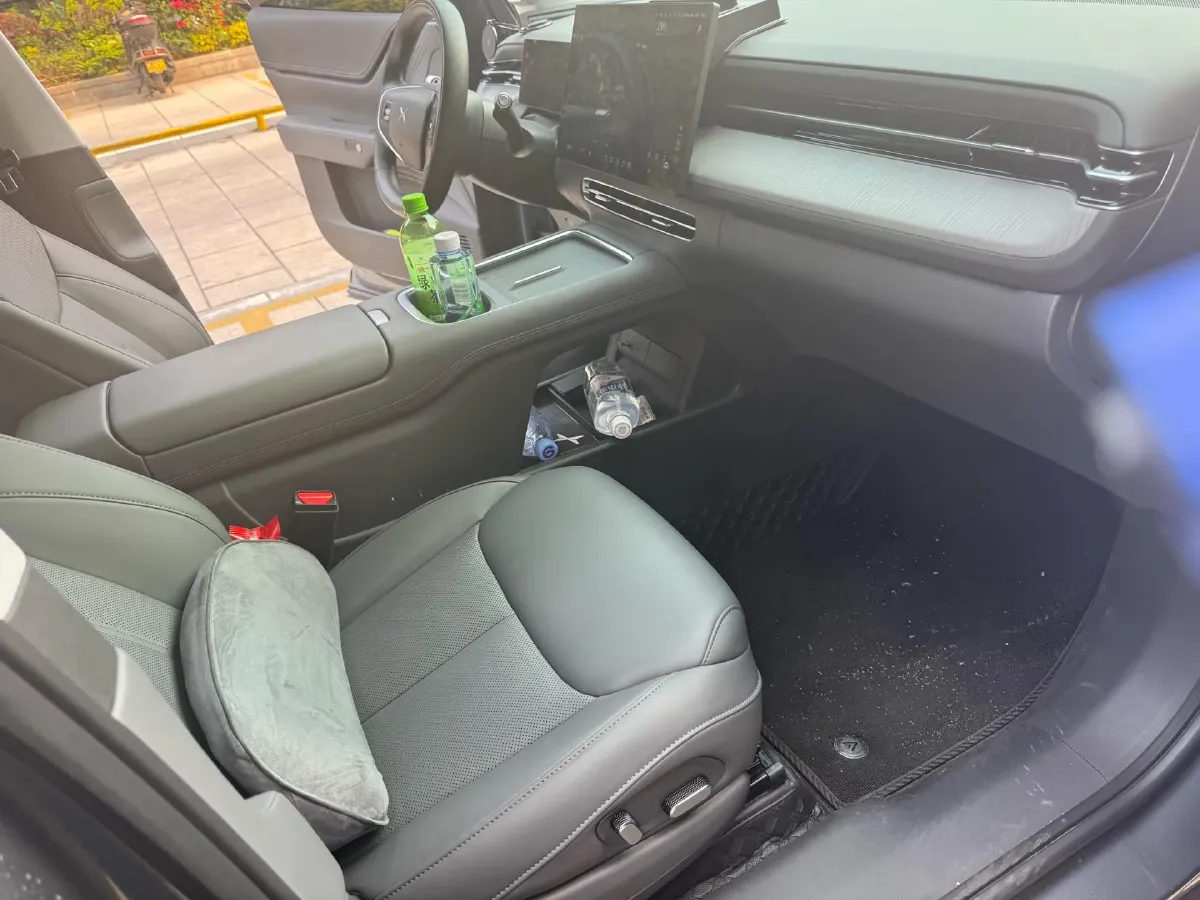 2025 Xpeng G6 BEV 68.5KWH,autocango,china used car exporter,china ev exporter,chinese used car exporter,chinese used ev exporter