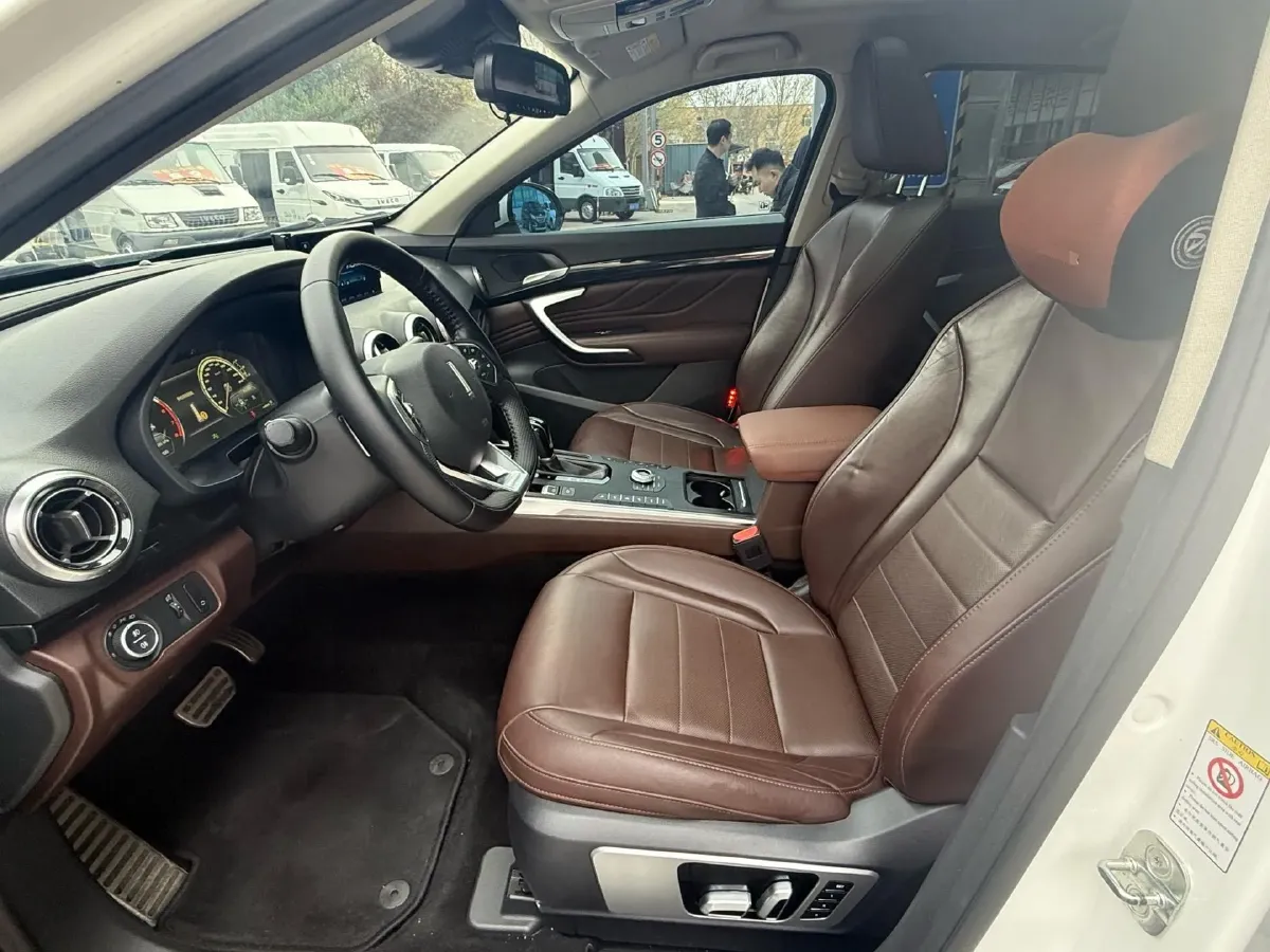 2017 WEY VV7 2.0T 234HP L4 7DCT,autocango,china used car exporter,china ev exporter,chinese used car exporter,chinese used ev exporter