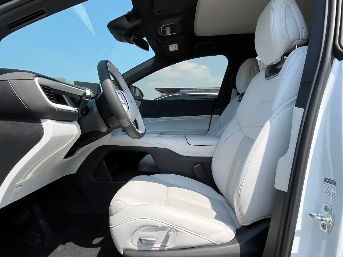 2023 Xpeng G6 BEV 66KWH,autocango,china used car exporter,china ev exporter,chinese used car exporter,chinese used ev exporter