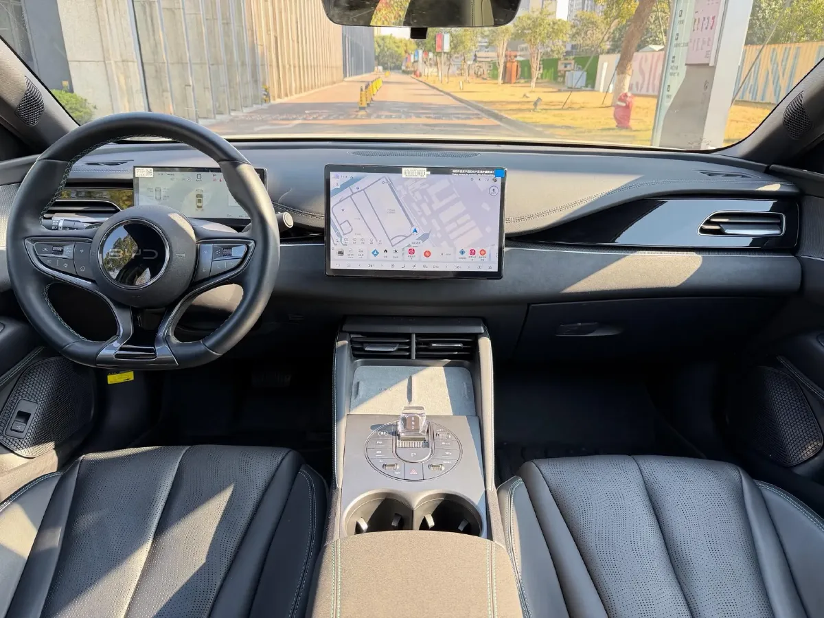 2025 BYD Seal 06 1.5L 101HP L4 E-CVT PHEV 15.87KWH,autocango,china used car exporter,china ev exporter,chinese used car exporter,chinese used ev exporter