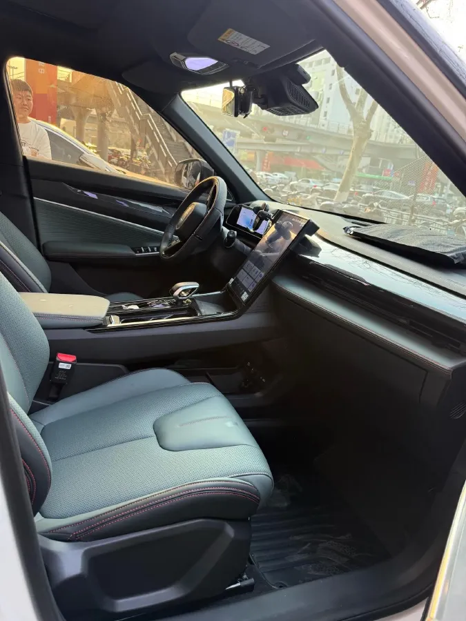 2024 Geely Azkarra 1.5T 181HP L4 7DCT,autocango,china used car exporter,china ev exporter,chinese used car exporter,chinese used ev exporter