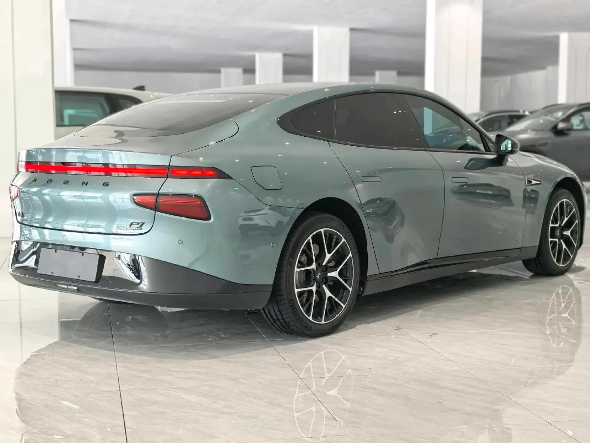 2023 Xpeng P7 BEV 86.2KWH,autocango,china used car exporter,china ev exporter,chinese used car exporter,chinese used ev exporter