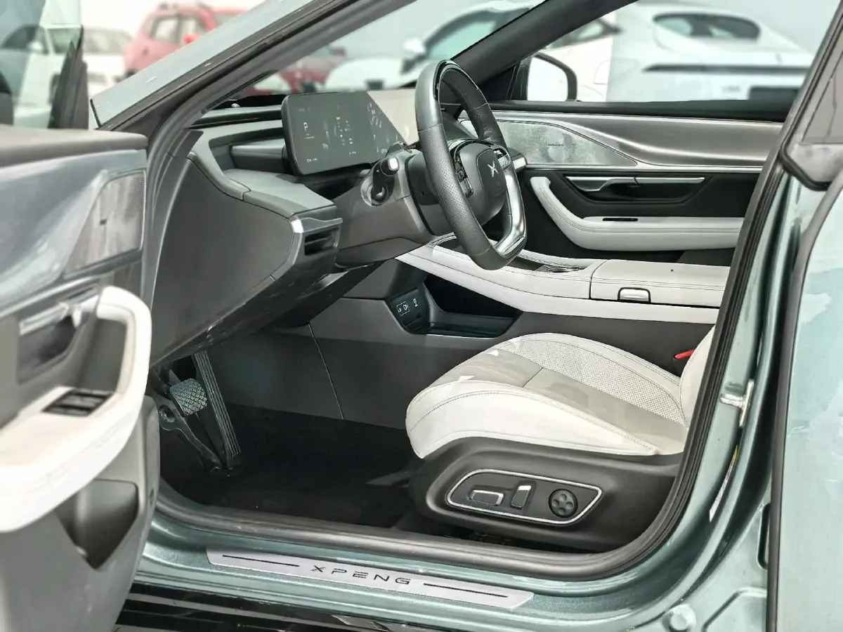 2023 Xpeng P7 BEV 86.2KWH,autocango,china used car exporter,china ev exporter,chinese used car exporter,chinese used ev exporter