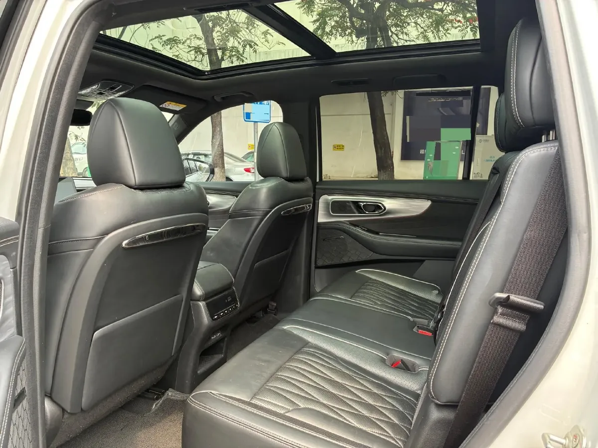 2022 GAC Trumpchi GS8 2.0T 190HP L4 E-CVT Hybrid,autocango,china used car exporter,china ev exporter,chinese used car exporter,chinese used ev exporter