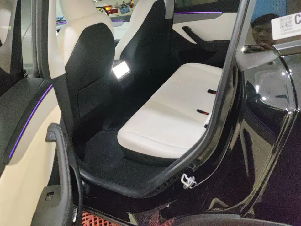 2025 Tesla Model Y BEV 78.4KWH,autocango,china used car exporter,china ev exporter,chinese used car exporter,chinese used ev exporter