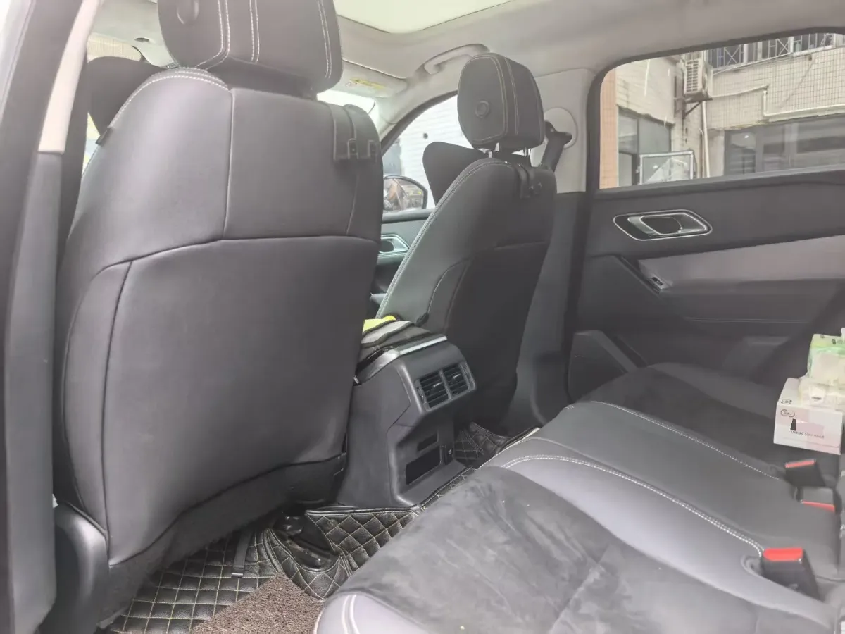 2018 Land Rover Discovery 2.0T 300HP L4 8AT,autocango,china used car exporter,china ev exporter,chinese used car exporter,chinese used ev exporter