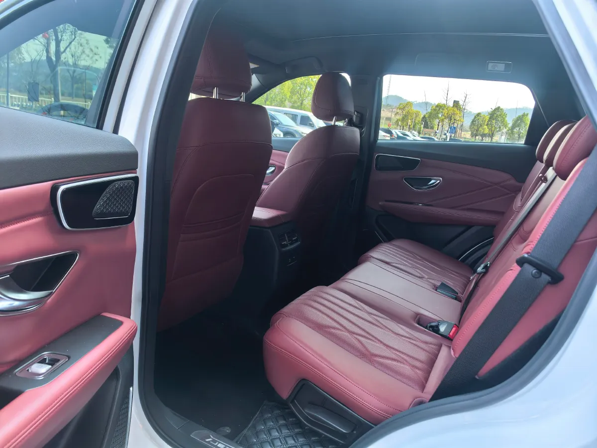 2025 Jetour X70 Plus 1.5T 156HP L4 6DCT,autocango,china used car exporter,china ev exporter,chinese used car exporter,chinese used ev exporter