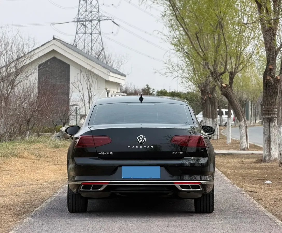 2023 Volkswagen Magotan 2.0T 186HP L4 7DCT,autocango,china used car exporter,china ev exporter,chinese used car exporter,chinese used ev exporter