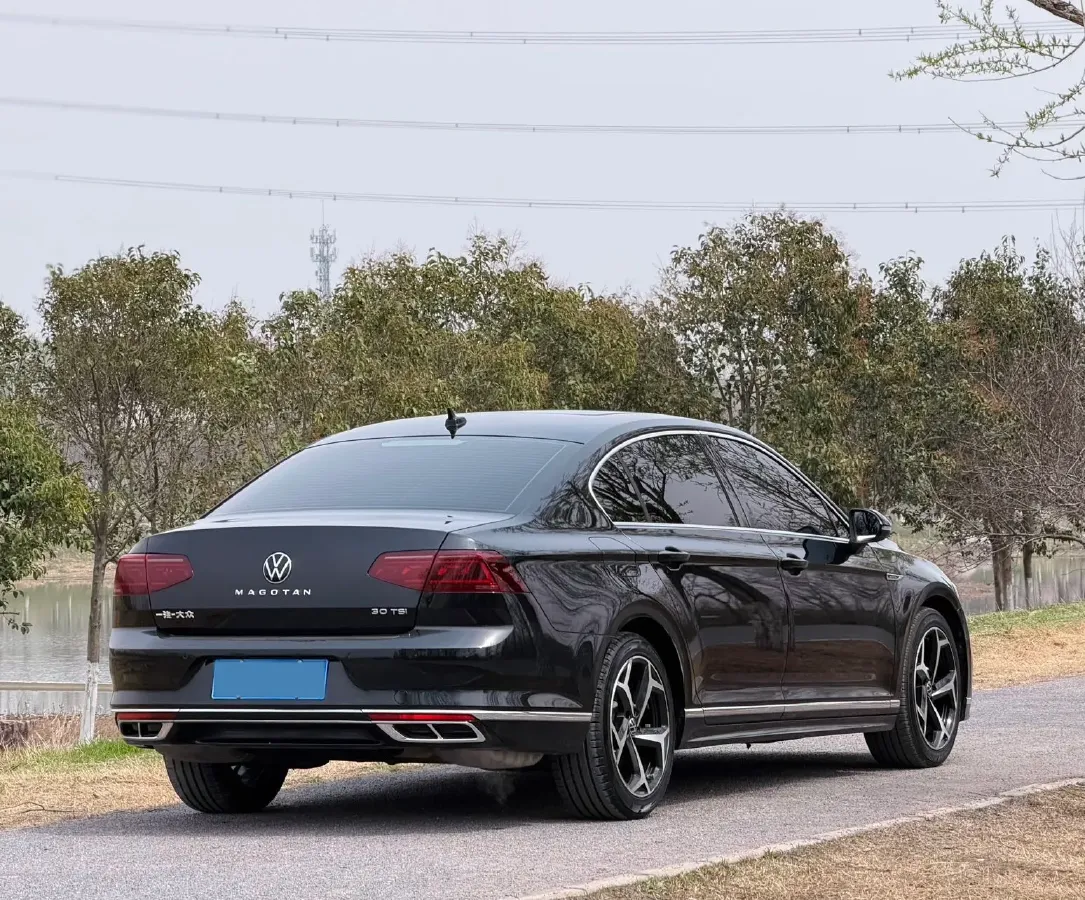 2023 Volkswagen Magotan 2.0T 186HP L4 7DCT,autocango,china used car exporter,china ev exporter,chinese used car exporter,chinese used ev exporter