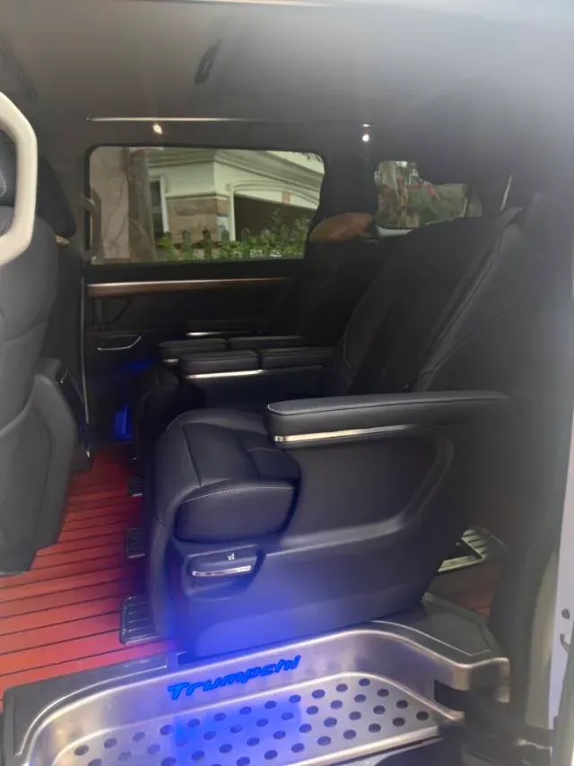 2021 GAC Trumpchi M8 2.0T 252HP L4 8AT,autocango,china used car exporter,china ev exporter,chinese used car exporter,chinese used ev exporter