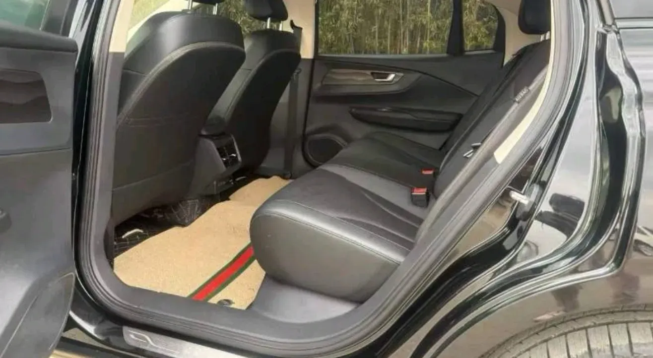 2022 HongQi E-QM5 BEV 54KWH,autocango,china used car exporter,china ev exporter,chinese used car exporter,chinese used ev exporter