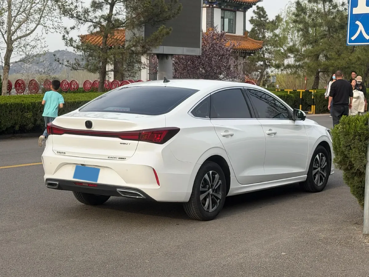 2022 ChangAn Eado 1.4T 160HP L4 7DCT,autocango,china used car exporter,china ev exporter,chinese used car exporter,chinese used ev exporter