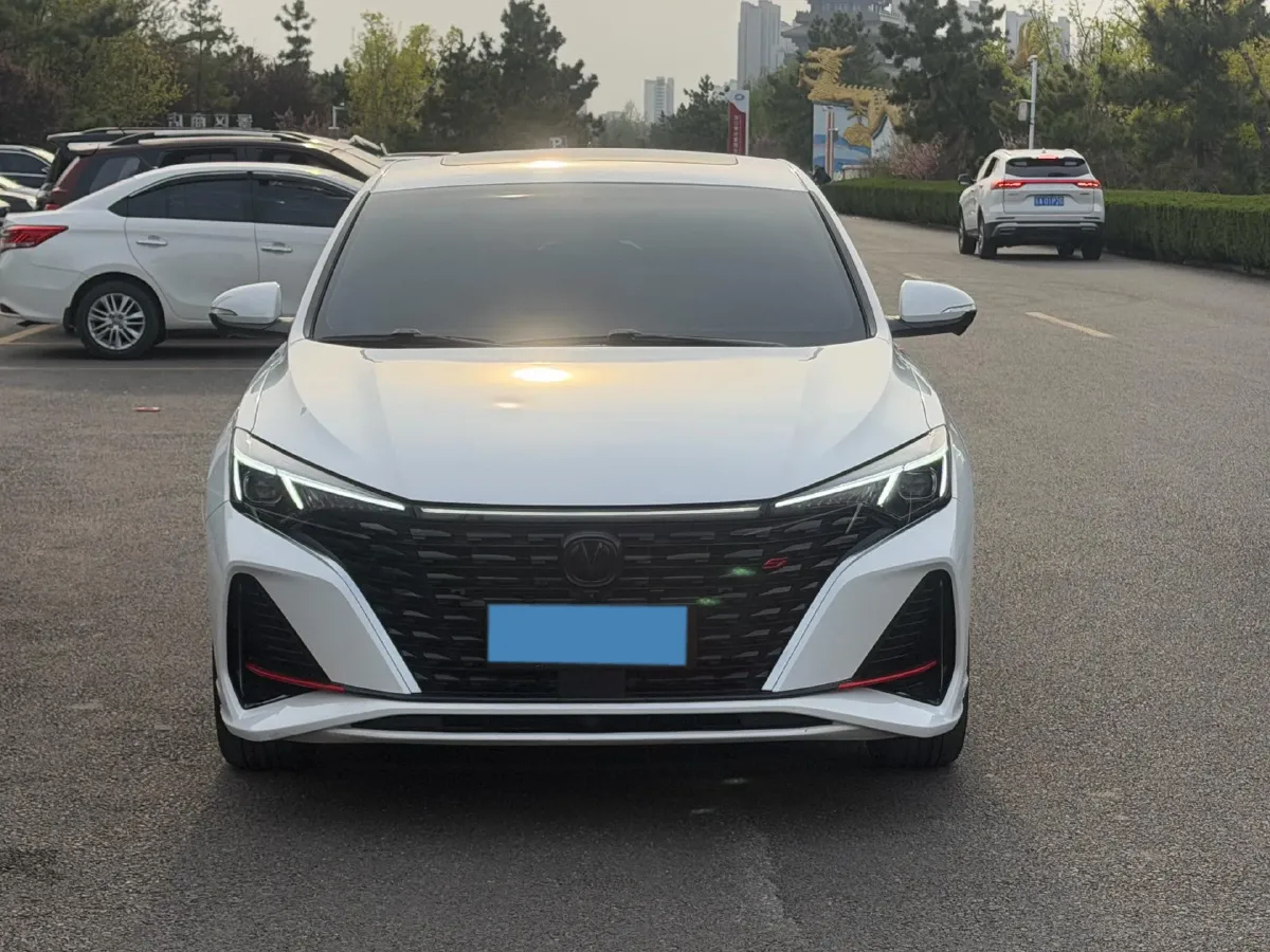 2022 ChangAn Eado 1.4T 160HP L4 7DCT,autocango,china used car exporter,china ev exporter,chinese used car exporter,chinese used ev exporter