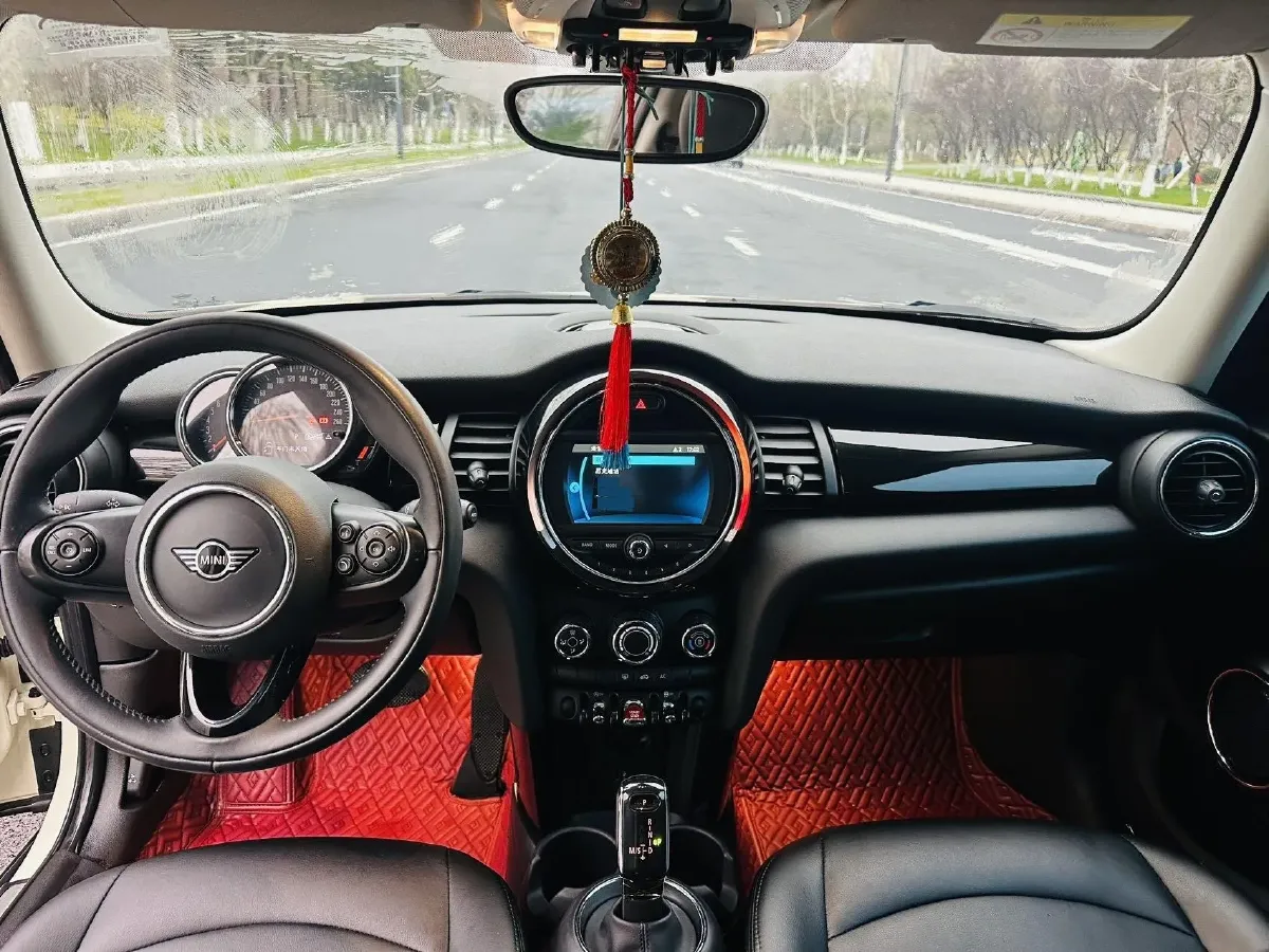 2021 MINI MINI 1.5T 102HP L3 7DCT,autocango,china used car exporter,china ev exporter,chinese used car exporter,chinese used ev exporter