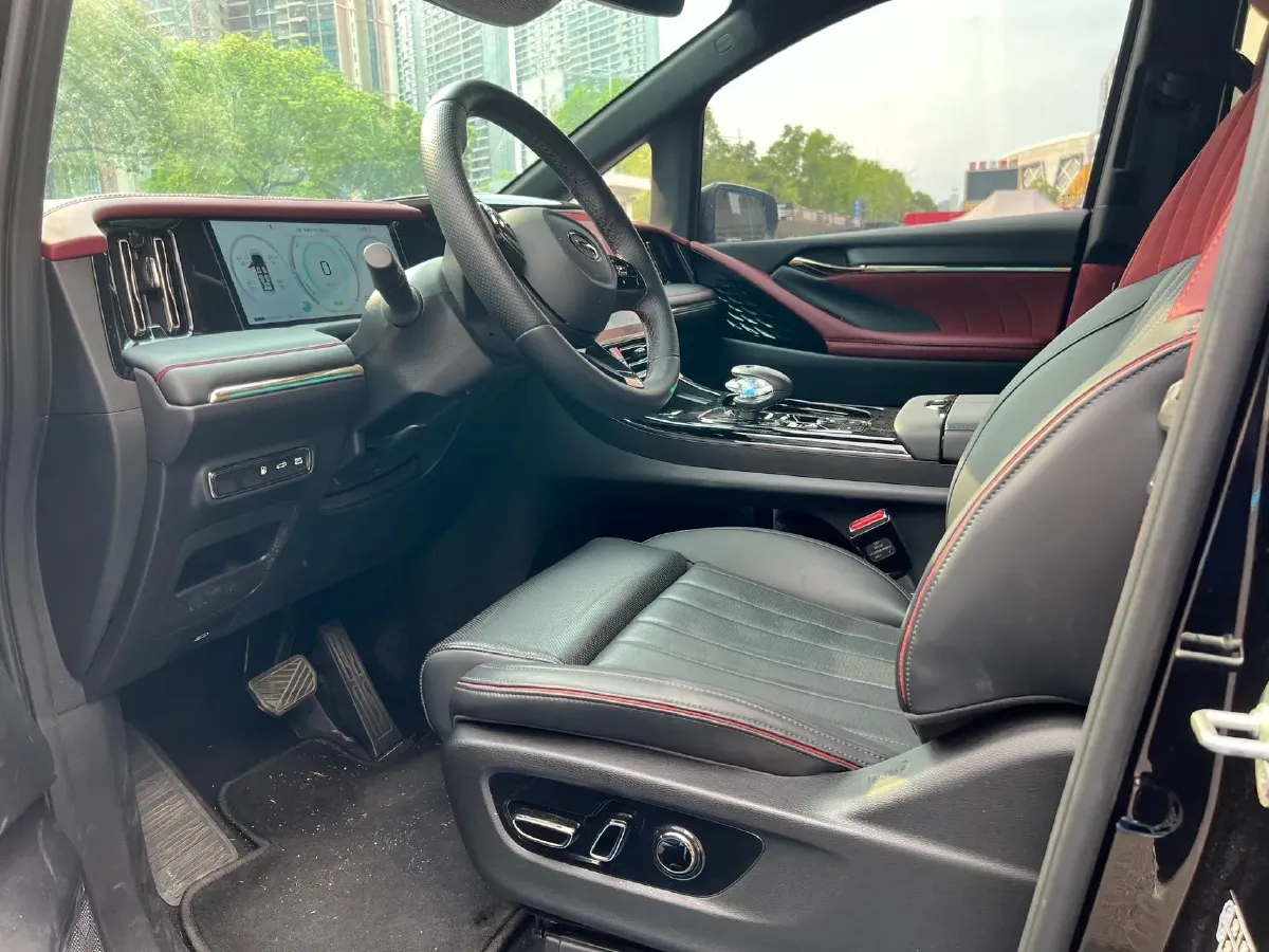 2025 GAC Trumpchi M8 2.0T 190HP L4 2DHT Hybrid,autocango,china used car exporter,china ev exporter,chinese used car exporter,chinese used ev exporter